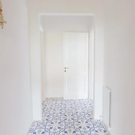 - The Echo Of The Sirens Apartment