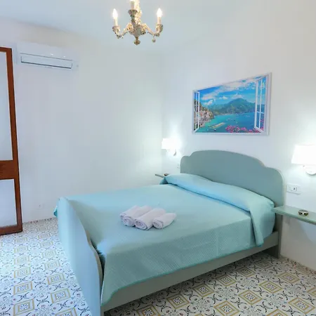 - The Echo Of The Sirens Apartment Capri